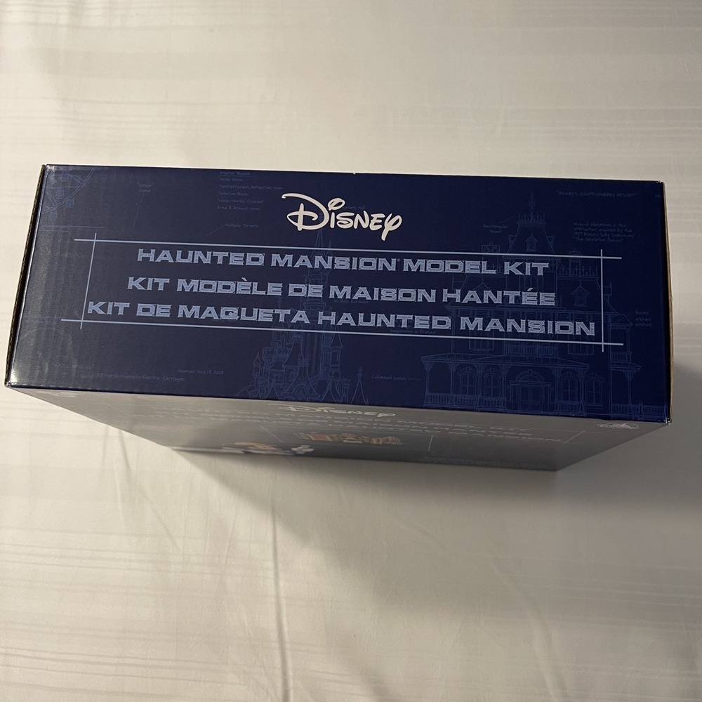 Walt Disney World Haunted Mansion Model Kit Build & Display w/ 151 Pieces NEW - Picture 5 of 6